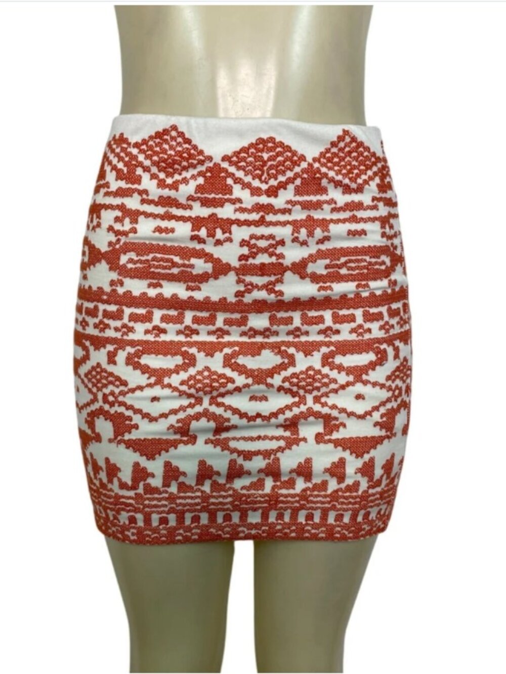 ✨ Willow & Clay Orange Geometric Jacquard Mini Skirt ✨